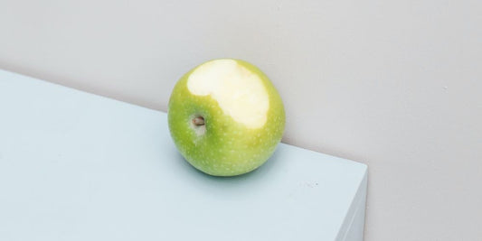 Bild zeigt einen angebissenen Apfel